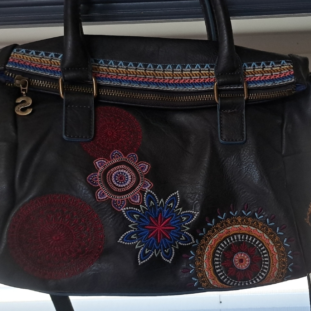 Elegant Black Embroidered Shoulder Bag